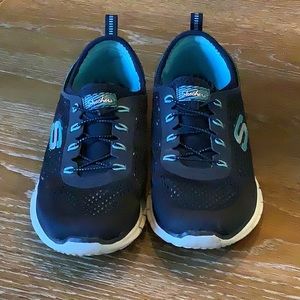 Skechers Blue, Air-Cooled Memory Foam      Size:8